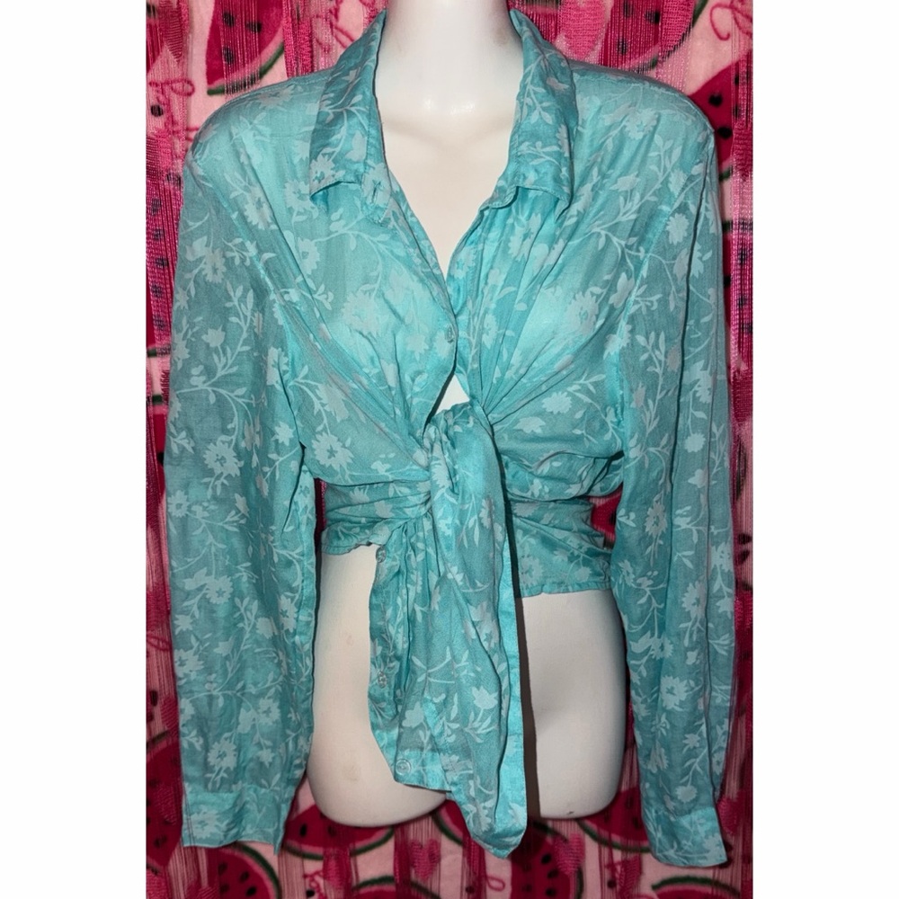 🩵 Blair Lightweight Button Down Shirt